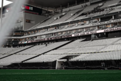 Negociação entre Caixa e Corinthians ganha destaque em meio a pacote de medidas do governo