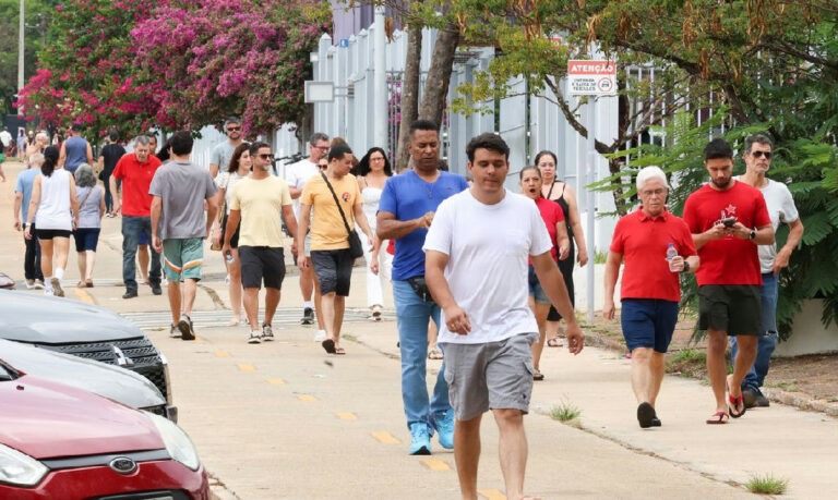 Procuradoria aciona TSE por campanha de alerta sobre troca de locais de voto