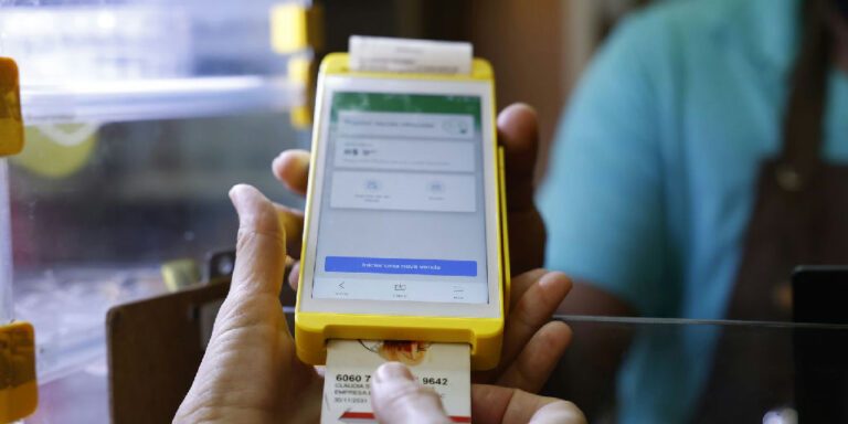 Receita Federal confirma que 86% das notas fiscais já exibem a CBS na transição tributária