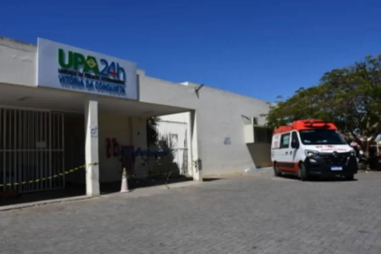 Tiroteio durante perseguição policial deixa dois feridos em UPA de Vitória da Conquista