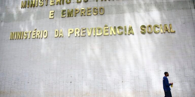 Três dias de canal aberto resultam em 4,3 mil relatos de assédio eleitoral no MTE