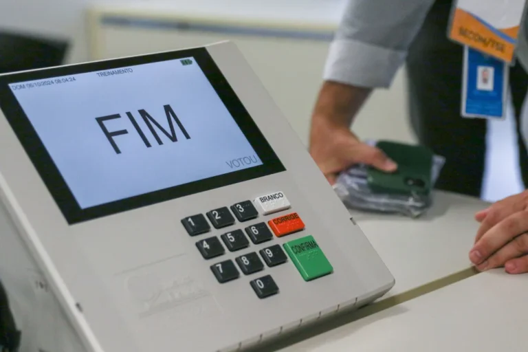 Três eleitores morrem em locais de votação durante o primeiro turno das eleições