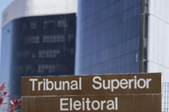 TSE suspende anúncios da campanha de Lula contra Flávio Bolsonaro sobre escala 6x1