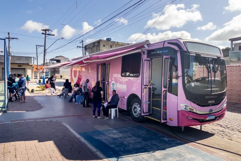 Unidade móvel amplia acesso a exames e consultas para mulheres em Macaé