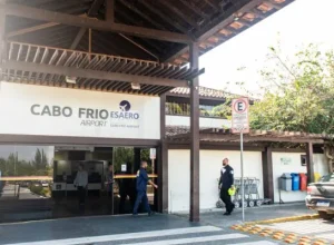 A Prefeitura de Cabo Frio, por meio da Secretaria Municipal de Desenvolvimento Econômico e do Pr...