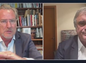 Alexis Fonteyne e José Eduardo Cardozo em O Grande Debate  • Reprodução/CNN