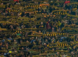 Torcida do Borussia Dortmund no estádio  • Divulgação/Borussia Dortmund