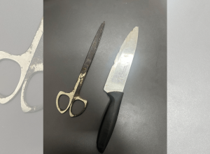 Vítima sustentou a versão relatada pela criança de que ele a estaria ameaçando com as armas b...