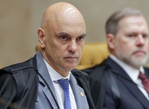 Ministros Alexandre de Moraes e Dias Toffoli na sessão plenária do STF  • Rosinei Coutinho/STF