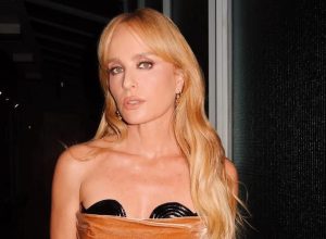 Angélica volta às redes sociais e explica sumiço  • Instagram/Angélica