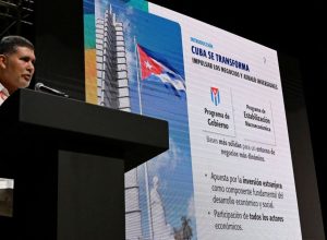 O ministro de Investimentos Estrangeiros de Cuba, Oscar Perez-Oliva Fraga, em Havana, Cuba, em 25...