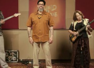 Lui Rabello brilha no Duelo de Guitarras da TV Brasil com técnica e vivência musical