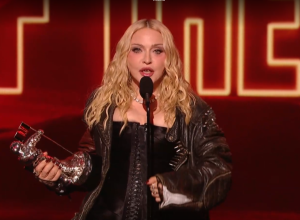 Madonna faz história no VMA 2026 e se torna a artista mais velha a vencer na premiação