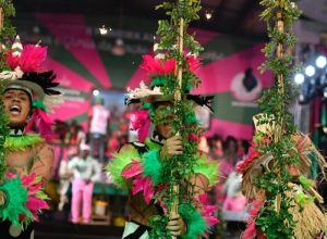 Mangueira durante escolha de seu samba-enredo para o Carnaval de 2026  • Instagram/Mangueira