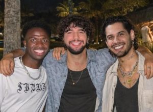 Nattan publica montagem ao lado de Vini Jr. e Zé Felipe  • Instagram/Nattan