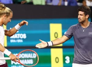 © Divulgação/ATP de Houston/@mensclaycourt