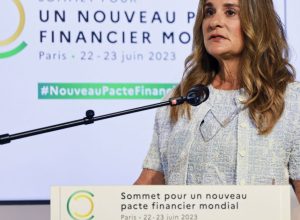 Melinda French Gates durante discurso em Paris, França  • 22/6/2023 Ludovic Marin/Pool via RE...