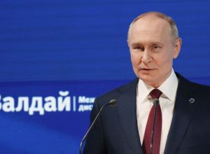 Presidente russo, Vladimir Putin, particia de fórum em Sochi  • 02/05/2025Sputnik/Mikhail Met...